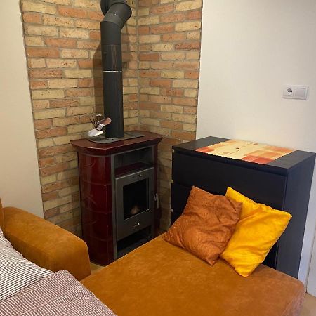 Vityesz Vendeghaz ** Apartment Chl'aba Екстериор снимка