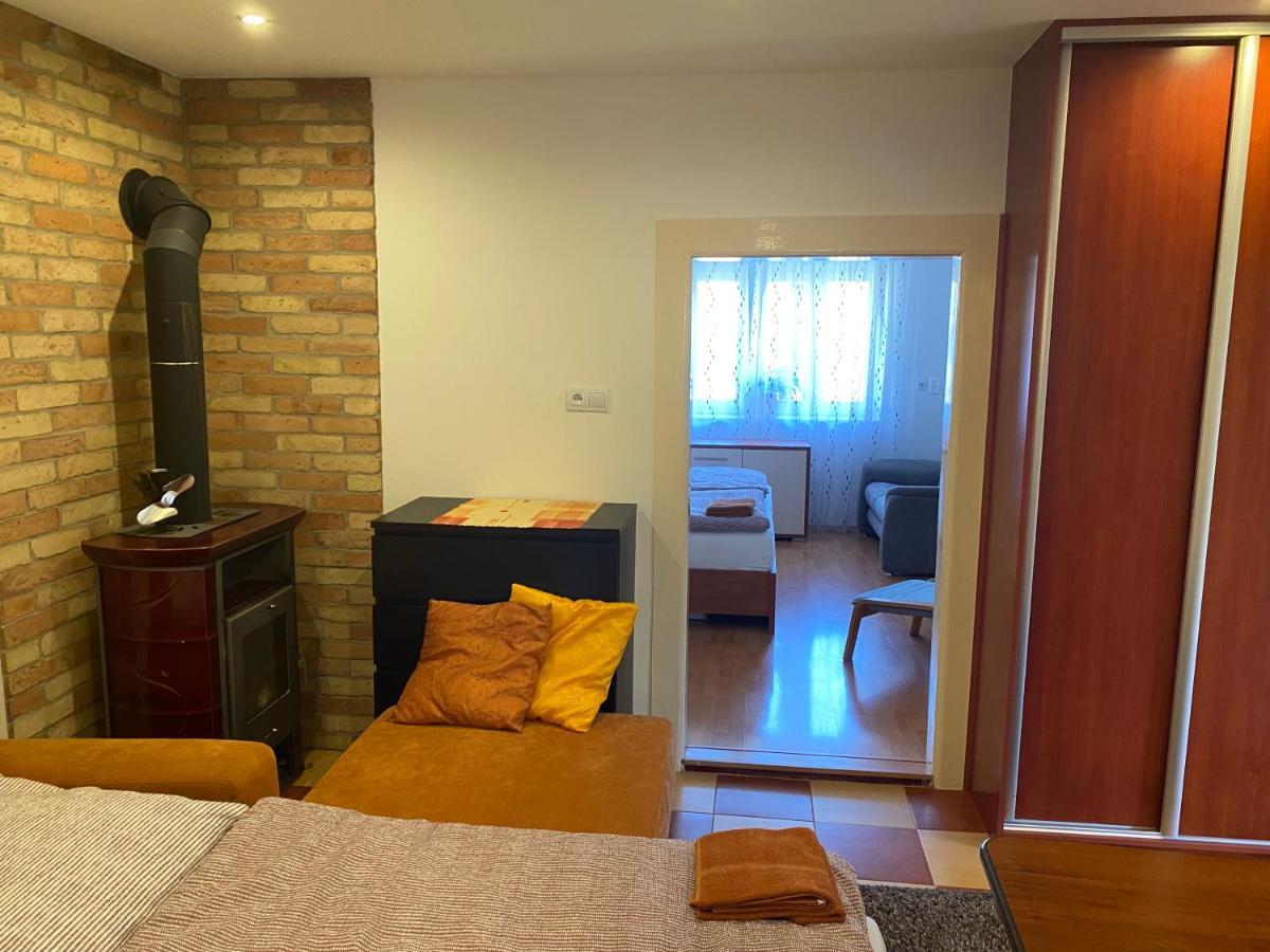 Vityesz Vendeghaz ** Apartment Chl'aba Екстериор снимка
